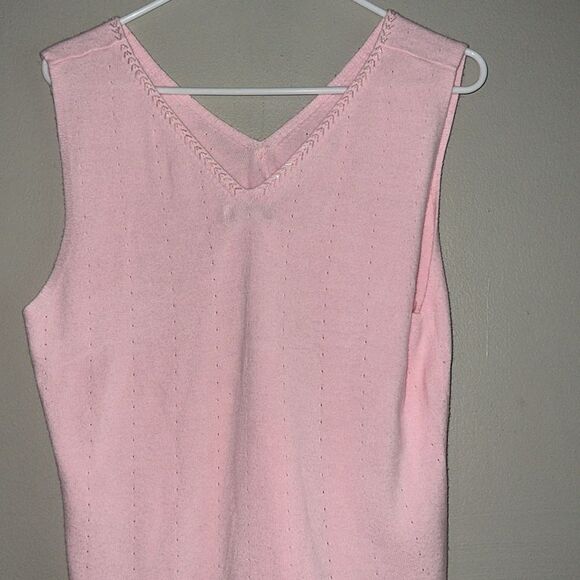 YarnWorks soft pink sleeveless sweater/sweater vest - Picture 6 of 7